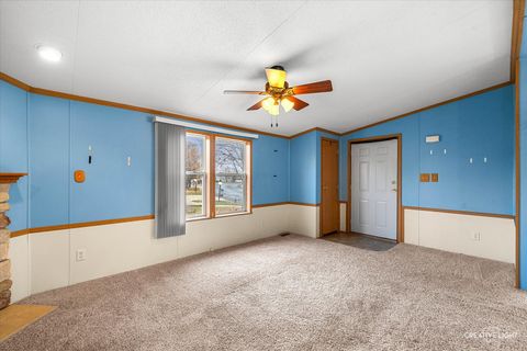 Tiny photo for 776 Mallard Circle #B, Sandwich, IL 60548 (MLS # 12523665)