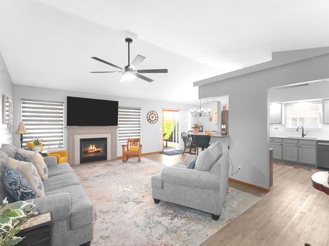 Tiny photo for 5018 Coventry Court, Davenport, IA 52807 (MLS # 12602680)