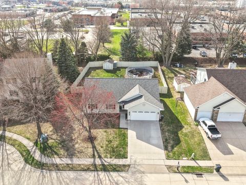 Tiny photo for 5018 Coventry Court, Davenport, IA 52807 (MLS # 12602680)