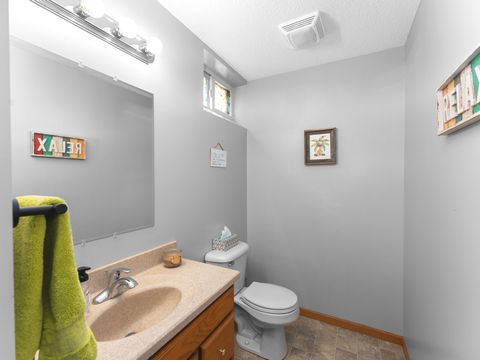 Tiny photo for 5018 Coventry Court, Davenport, IA 52807 (MLS # 12602680)