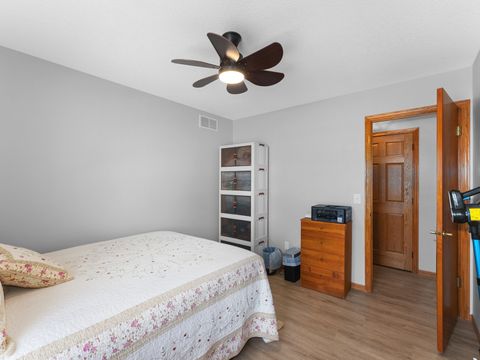 Tiny photo for 5018 Coventry Court, Davenport, IA 52807 (MLS # 12602680)