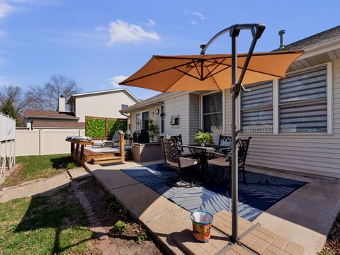 Tiny photo for 5018 Coventry Court, Davenport, IA 52807 (MLS # 12602680)