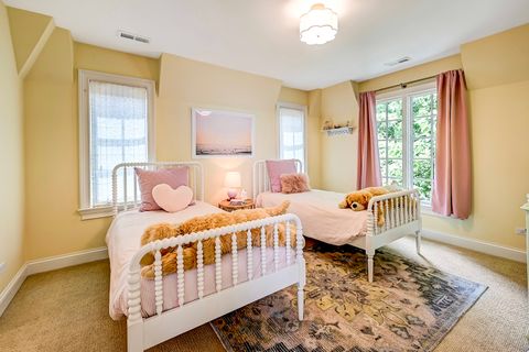 Tiny photo for 4537 Clausen Avenue, Western Springs, IL 60558 (MLS # 12372384)