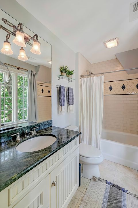 Tiny photo for 4537 Clausen Avenue, Western Springs, IL 60558 (MLS # 12372384)