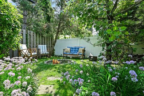 Tiny photo for 4537 Clausen Avenue, Western Springs, IL 60558 (MLS # 12372384)