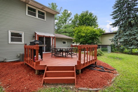 Tiny photo for 816 W 57th Street, Davenport, IA 52806 (MLS # 12688341)