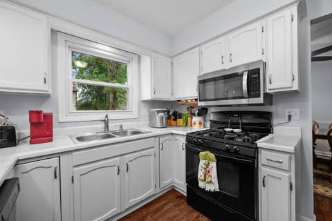 Tiny photo for 816 W 57th Street, Davenport, IA 52806 (MLS # 12688341)