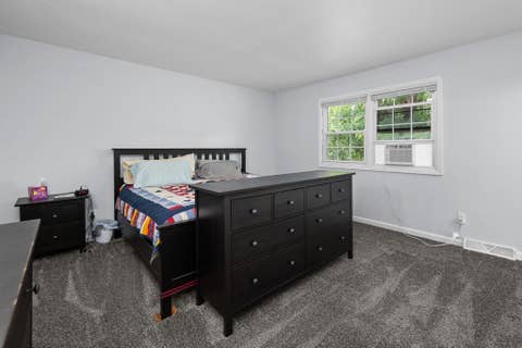 Tiny photo for 816 W 57th Street, Davenport, IA 52806 (MLS # 12688341)
