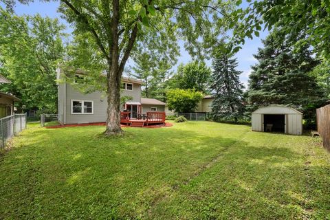Tiny photo for 816 W 57th Street, Davenport, IA 52806 (MLS # 12688341)