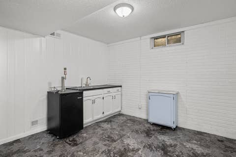 Tiny photo for 816 W 57th Street, Davenport, IA 52806 (MLS # 12688341)