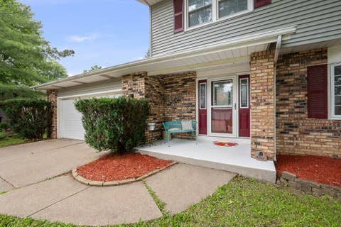 Tiny photo for 816 W 57th Street, Davenport, IA 52806 (MLS # 12688341)
