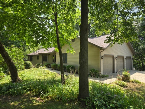 Tiny photo for 5931 S Bogey Drive, Polo, IL 61064 (MLS # 12717416)