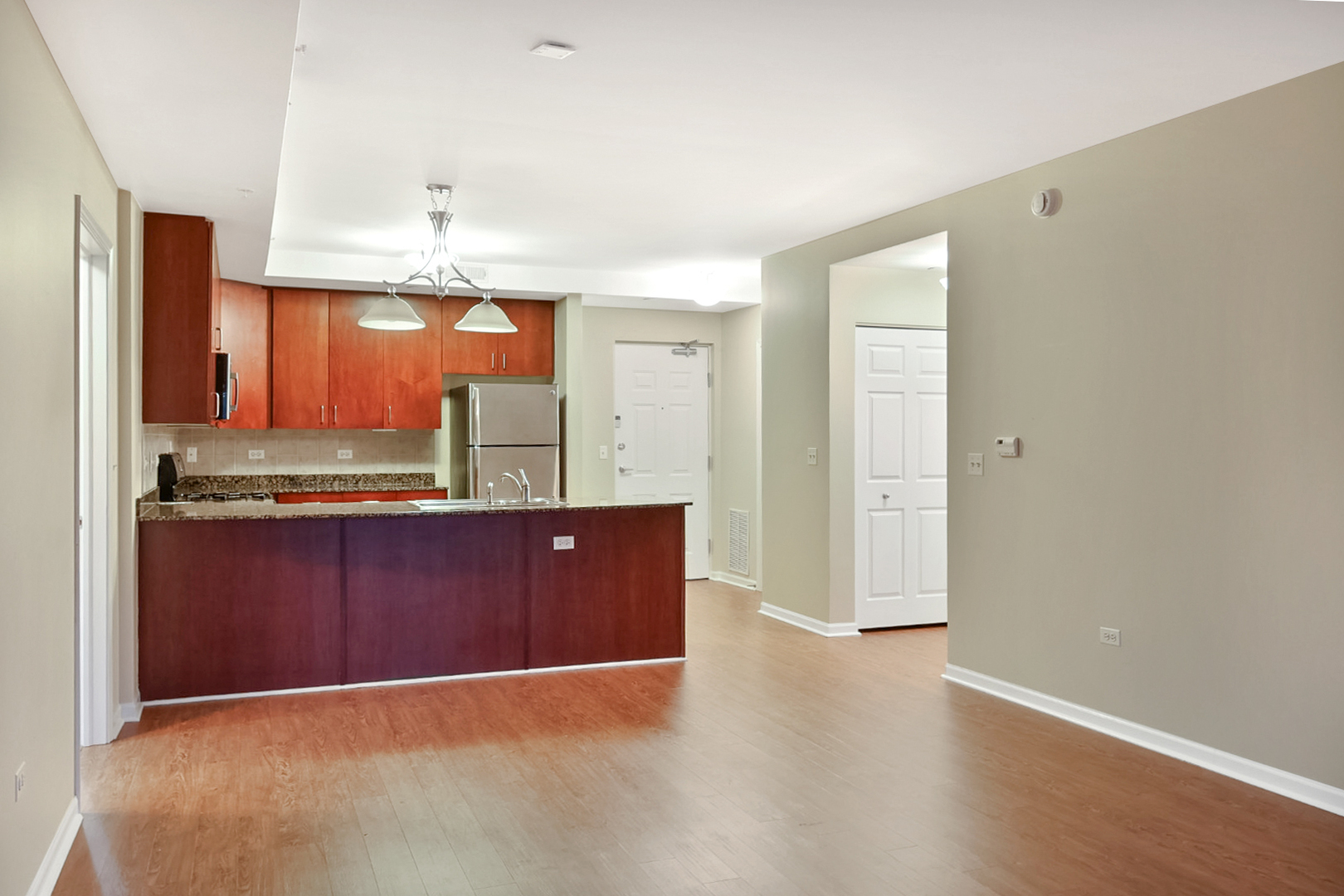 135 S YORK Street 314