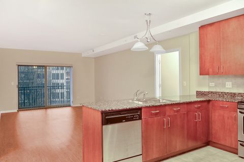 Tiny photo for 135 S YORK Street #314, Elmhurst, IL 60126 (MLS # 12547030)