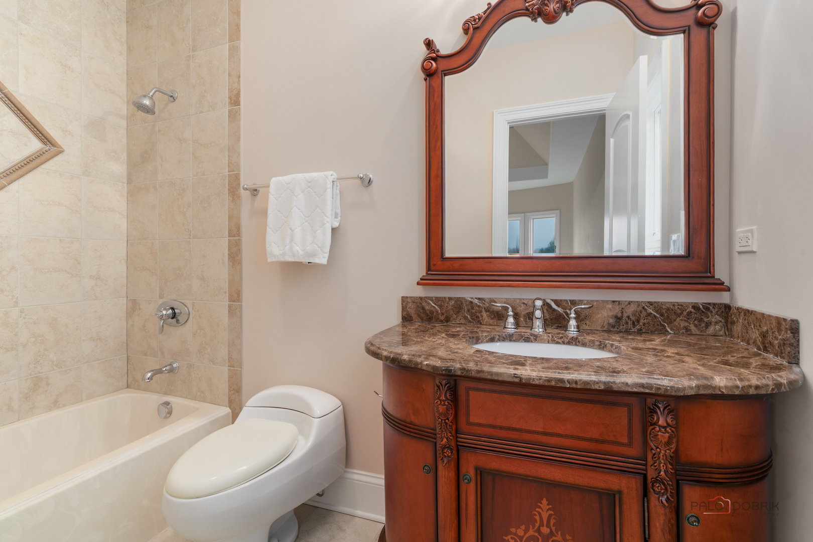 Hawthorn Woods, Illinois, 60047, United States, 6 Bedrooms Bedrooms, ,7 BathroomsBathrooms,Residential,Active,2033389
