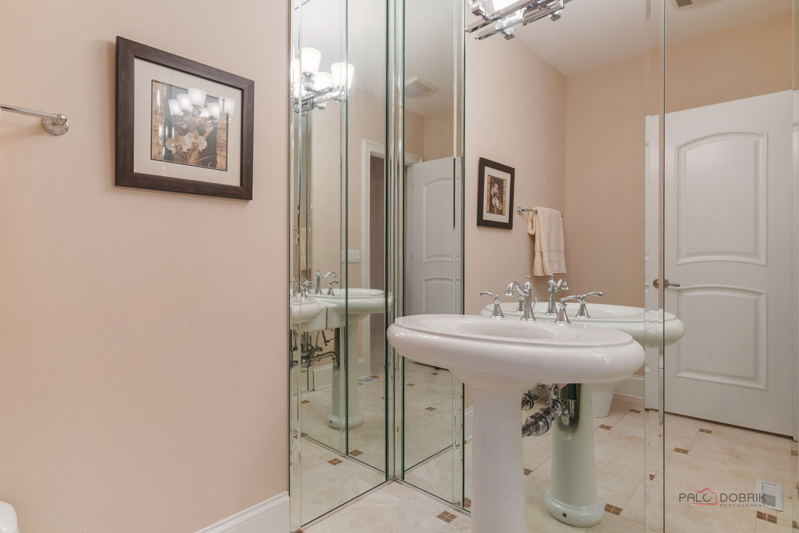 Hawthorn Woods, Illinois, 60047, United States, 6 Bedrooms Bedrooms, ,7 BathroomsBathrooms,Residential,Active,2033389
