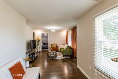 Tiny photo for 113 Pheasant Trail, Lake In The Hills, IL 60156 (MLS # 12398028)