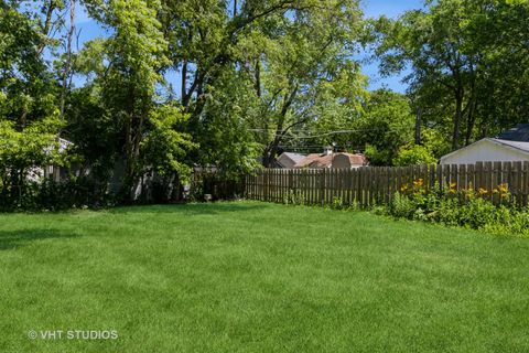 Tiny photo for 113 Pheasant Trail, Lake In The Hills, IL 60156 (MLS # 12398028)