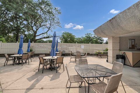 Tiny photo for 190 S Wood Dale Road #1108, Wood Dale, IL 60191 (MLS # 12695639)