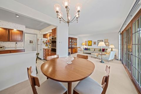 Tiny photo for 670 Edgemont Lane, Hoffman Estates, IL 60169 (MLS # 12544743)