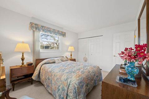 Tiny photo for 670 Edgemont Lane, Hoffman Estates, IL 60169 (MLS # 12544743)