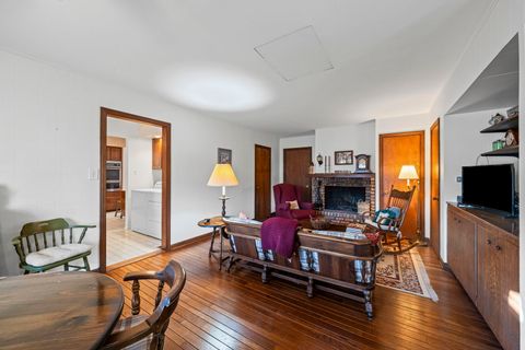 Tiny photo for 670 Edgemont Lane, Hoffman Estates, IL 60169 (MLS # 12544743)