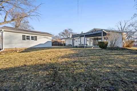 Tiny photo for 670 Edgemont Lane, Hoffman Estates, IL 60169 (MLS # 12544743)