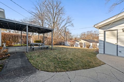 Tiny photo for 670 Edgemont Lane, Hoffman Estates, IL 60169 (MLS # 12544743)