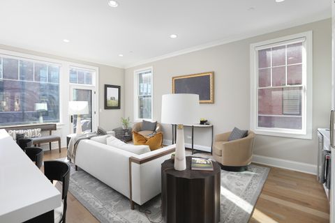 Tiny photo for 932 E Chicago Avenue, Naperville, IL 60540 (MLS # 12582340)