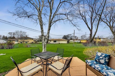 Tiny photo for 1242 N Linden Avenue, Palatine, IL 60074 (MLS # 12597826)