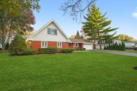 Tiny photo for 7925 William Drive, Willowbrook, IL 60527 (MLS # 12516927)