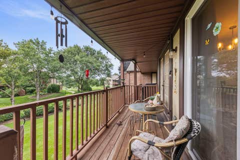 Tiny photo for 407 Ramblewood Drive #D, Glen Ellyn, IL 60137 (MLS # 12706698)