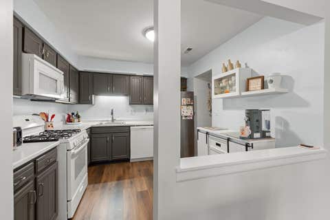 Tiny photo for 407 Ramblewood Drive #D, Glen Ellyn, IL 60137 (MLS # 12706698)