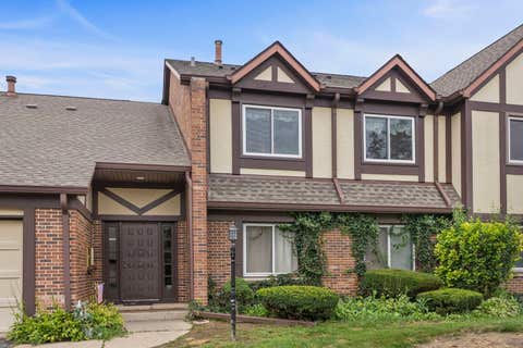Photo of 407 Ramblewood Drive #D, Glen Ellyn, IL 60137 (MLS # 12706698)