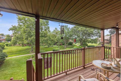 Tiny photo for 407 Ramblewood Drive #D, Glen Ellyn, IL 60137 (MLS # 12706698)