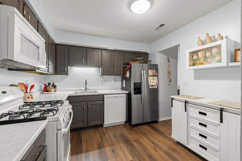 Tiny photo for 407 Ramblewood Drive #D, Glen Ellyn, IL 60137 (MLS # 12706698)