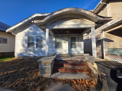 Photo of 1204 Glenhurst Court, RockIsland, IL 61201 (MLS # 100000078)