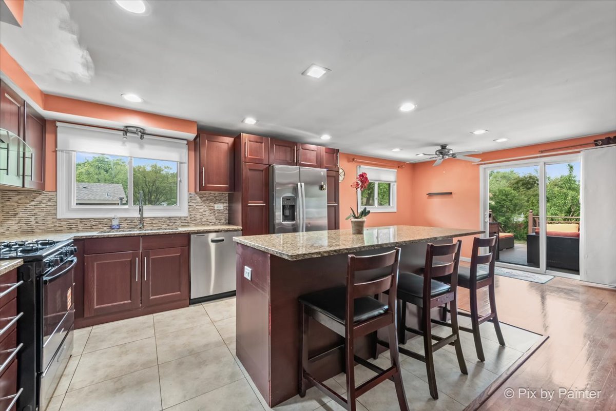 611 Brewster Lane
