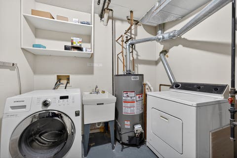 Tiny photo for 1455 W Wolfram Street #A, Chicago, IL 60657 (MLS # 12717503)