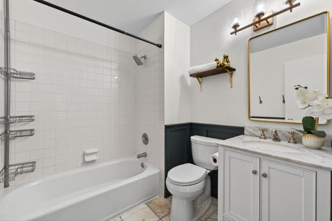 Tiny photo for 1455 W Wolfram Street #A, Chicago, IL 60657 (MLS # 12717503)