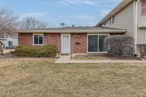 Photo of 222 Nauset Lane #222, Schaumburg, IL 60194 (MLS # 12561384)