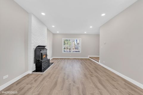 Tiny photo for 642 Williams Court, Gurnee, IL 60031 (MLS # 12603739)