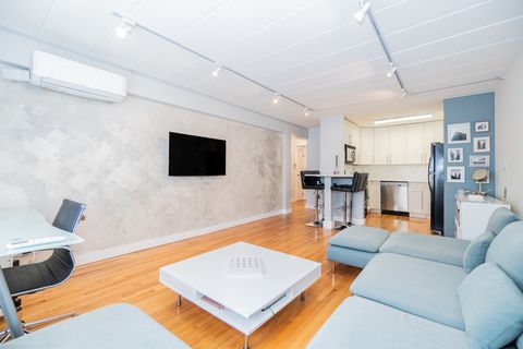Tiny photo for 5616 N KENMORE Avenue #5A, Chicago, IL 60660 (MLS # 12469203)