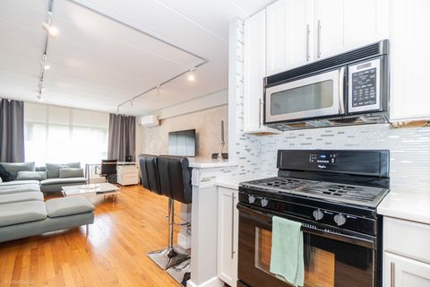 Tiny photo for 5616 N KENMORE Avenue #5A, Chicago, IL 60660 (MLS # 12469203)