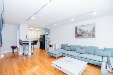 Tiny photo for 5616 N KENMORE Avenue #5A, Chicago, IL 60660 (MLS # 12469203)