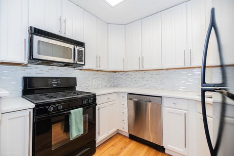 Tiny photo for 5616 N KENMORE Avenue #5A, Chicago, IL 60660 (MLS # 12469203)