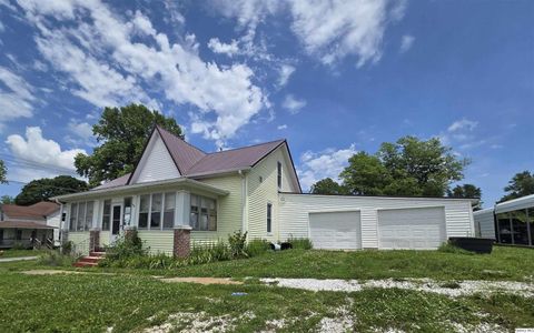 Photo of 112 N Walnut St, Versailles, IL 62378 (MLS # 12397656)