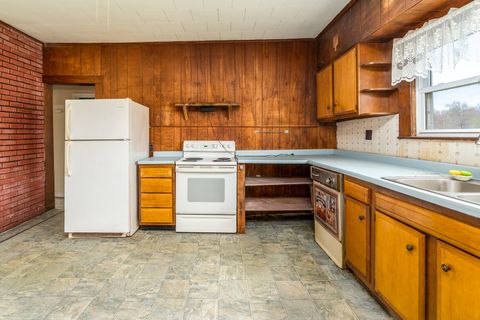 Tiny photo for 15016 Harmony Church Road, West Frankfort, IL 62896 (MLS # 12603882)