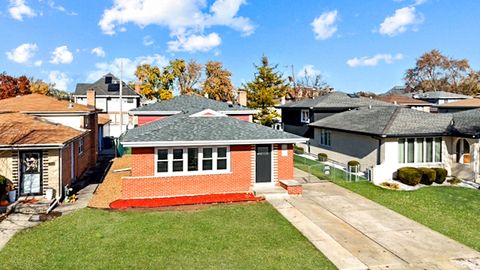 Photo of 5748 W 89th Place, Oak Lawn, IL 60453 (MLS # 12516776)