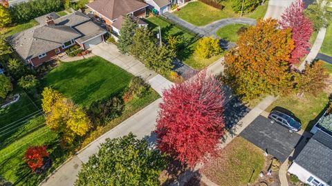 Tiny photo for 31 E Washington Boulevard, Lombard, IL 60148 (MLS # 12531797)